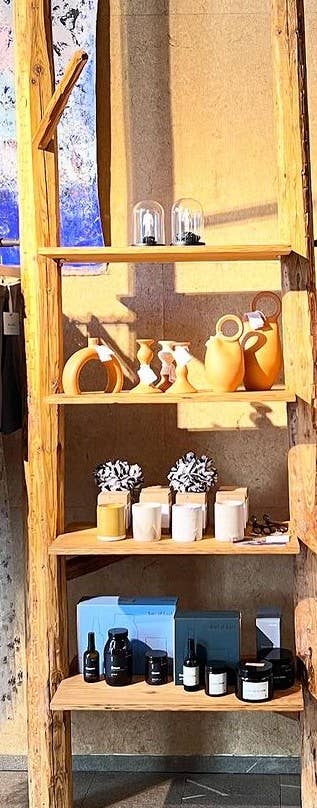 Traditional vases.