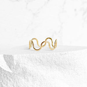 Deep Squiggle Gold Ring