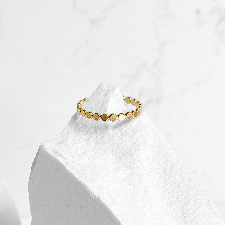 Thick Dot Band Ring