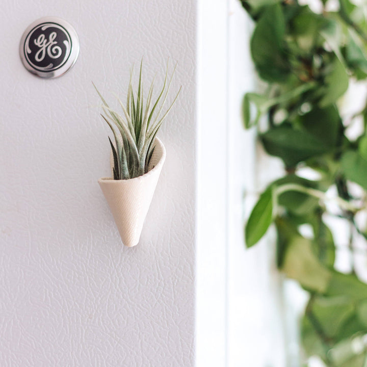 Tiny Ceramic Magnet Planter--Ivory