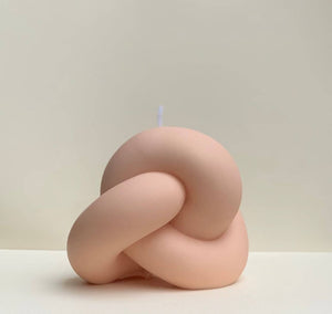 LARGE knot candle
