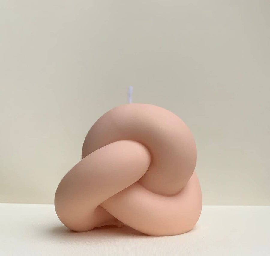 LARGE knot candle
