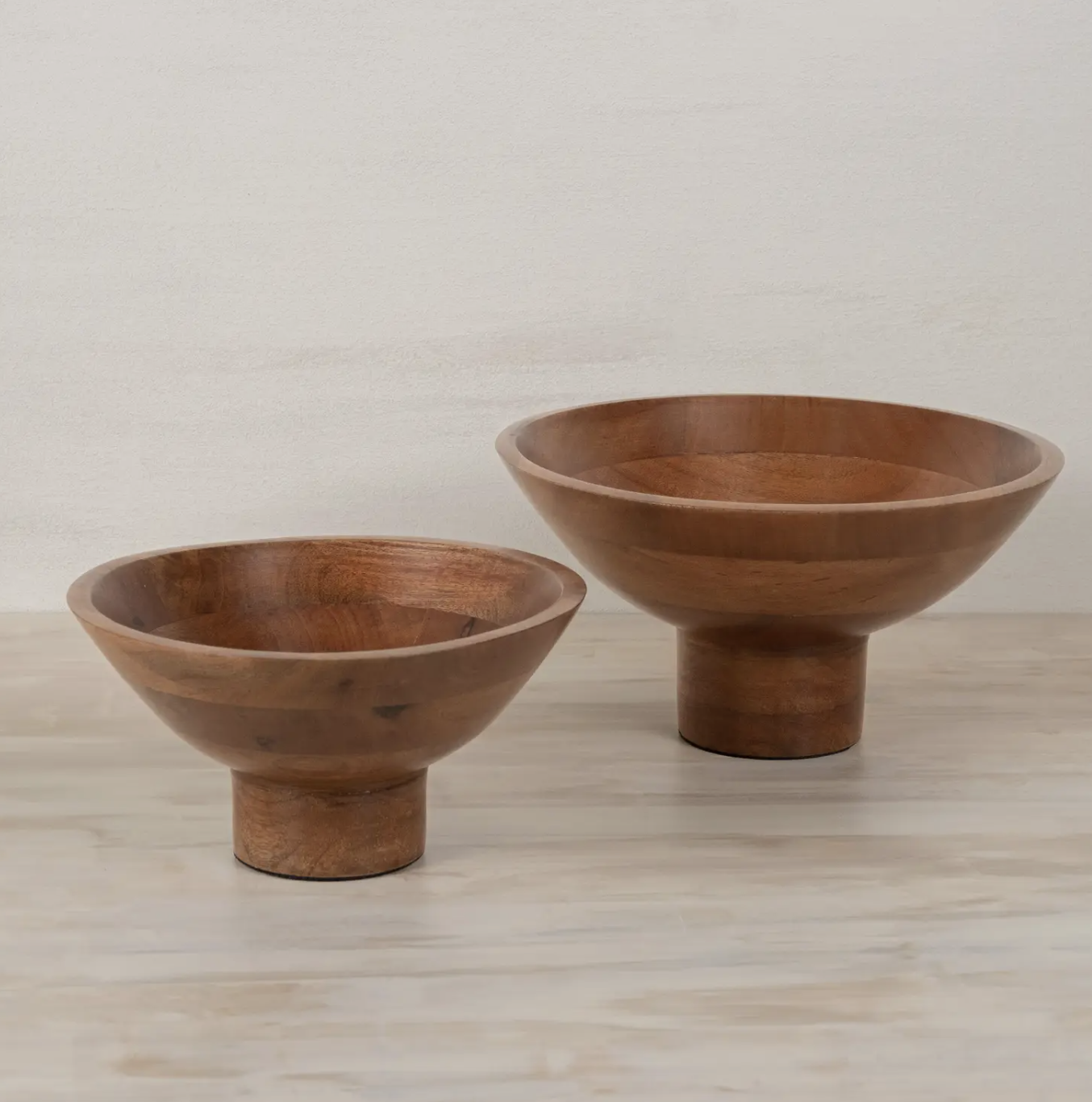 Footed Bowl Large – Lewis Pine
