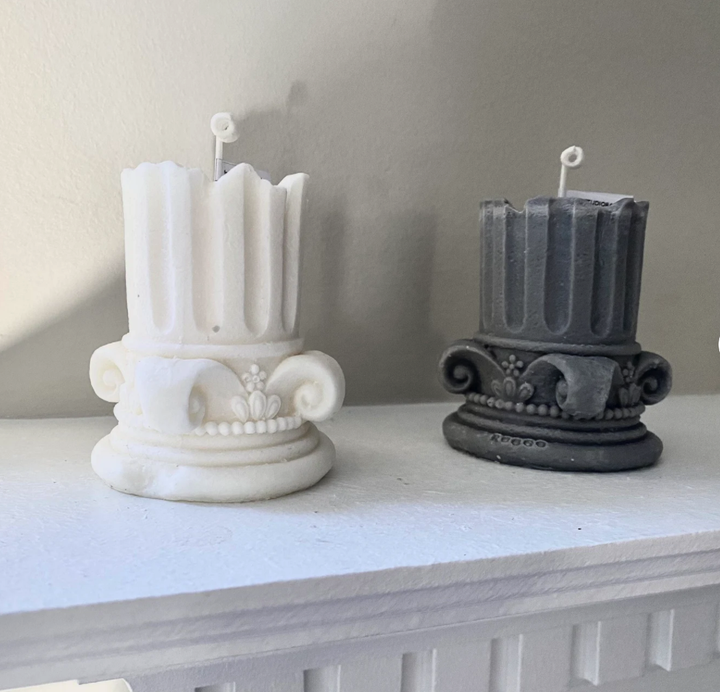 A N T I Q U E column candle